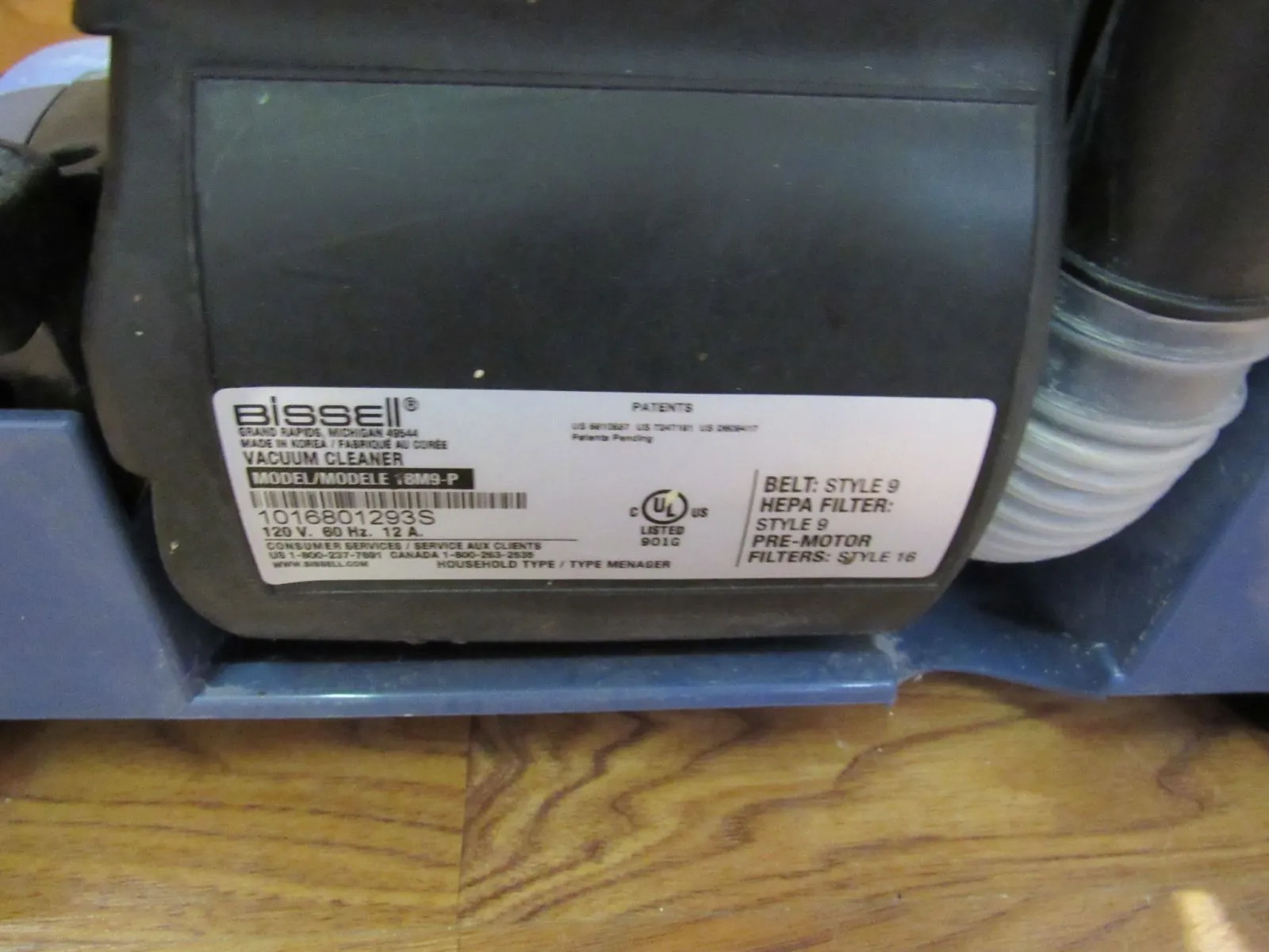 Bissell Rewind Powerclean Upright Vacuum Bagless 12 Amps 18M9-P -- Used