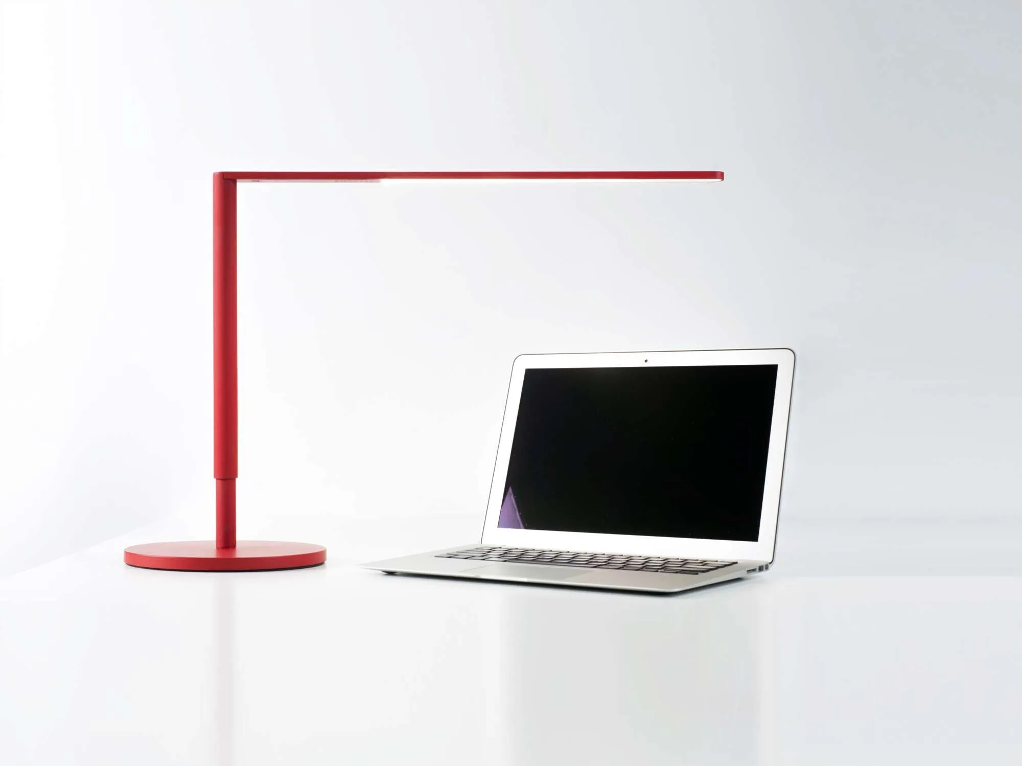Lady 7 LED Desk Lamp