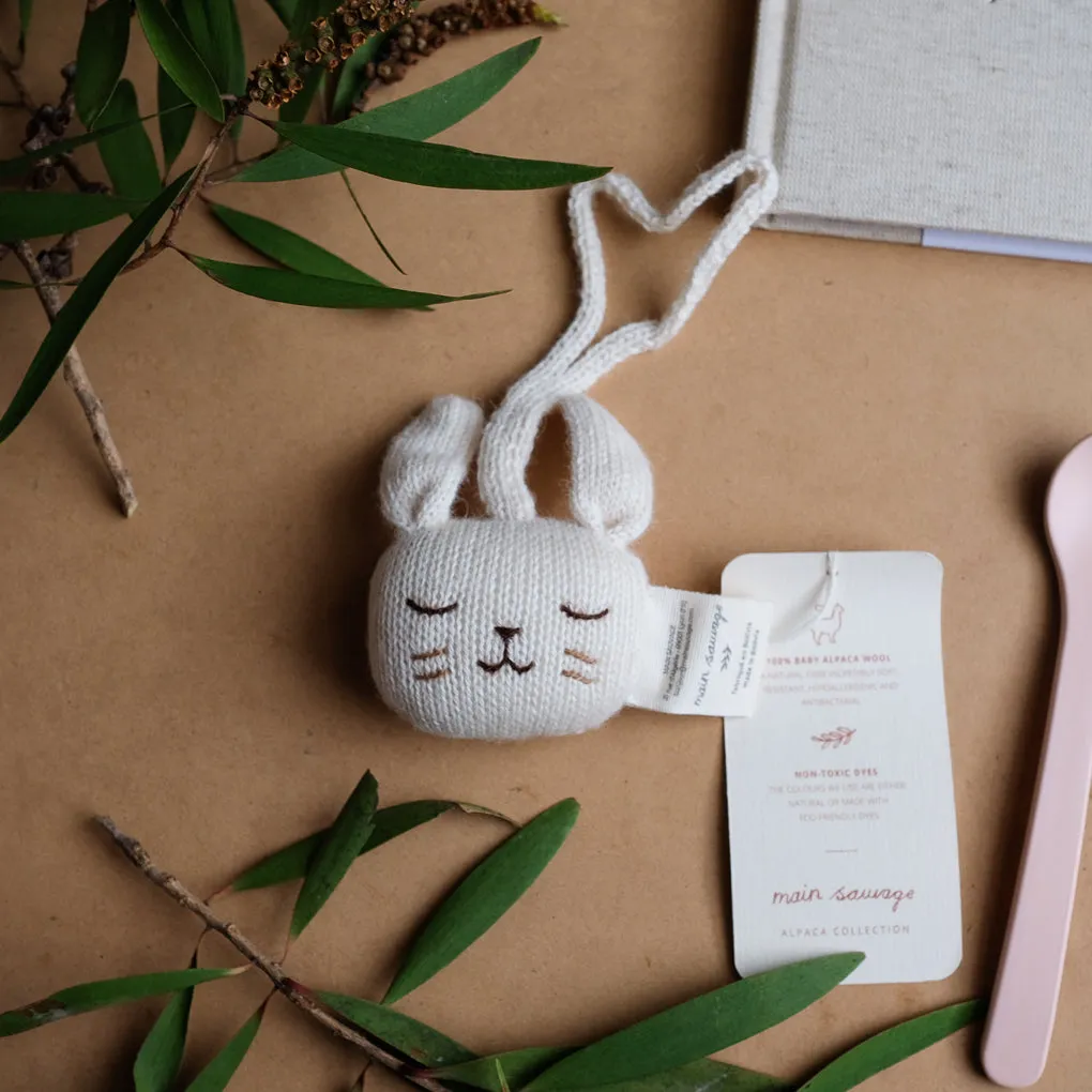 Main Sauvage Gym Toy Bunny White