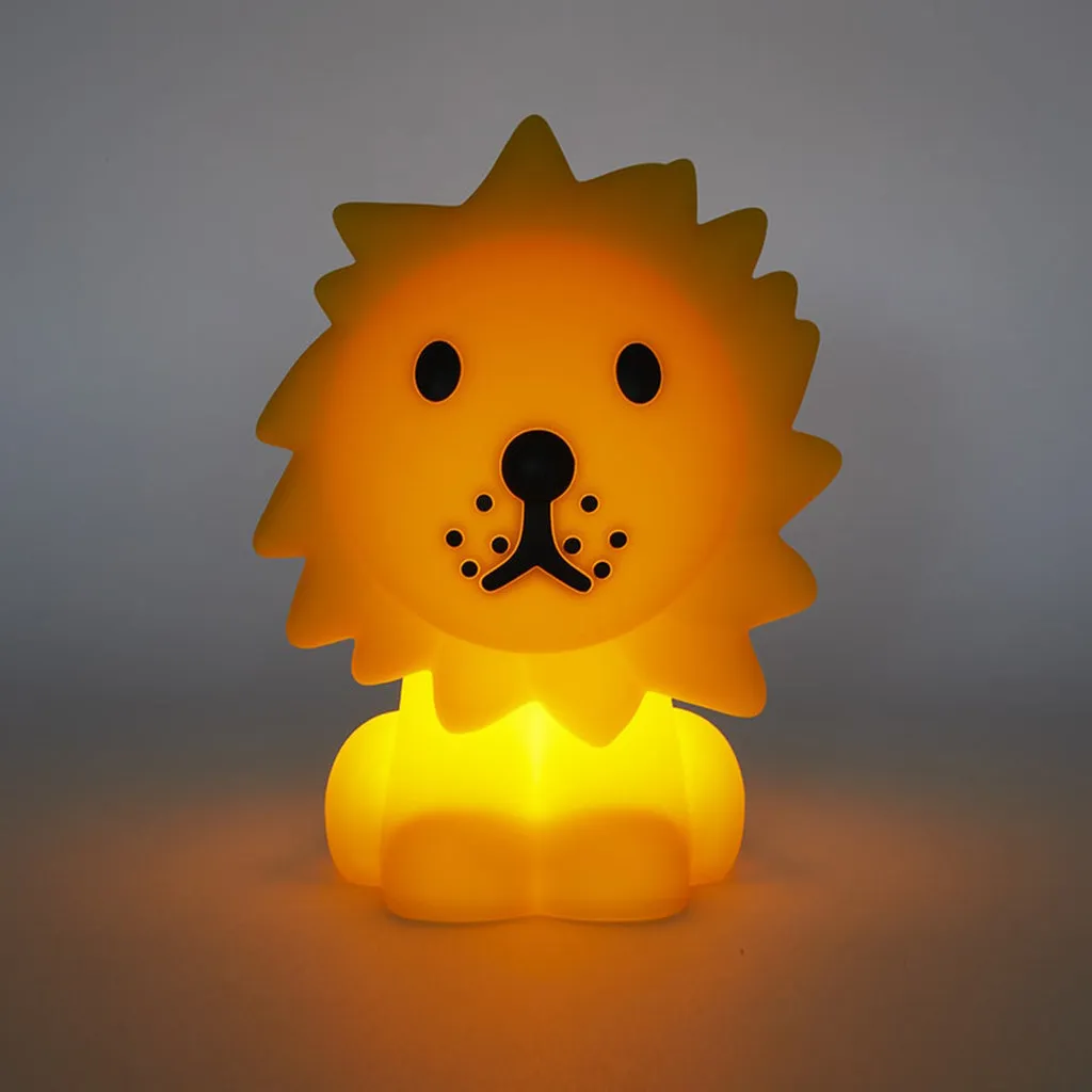 Mr Maria Lion First Light