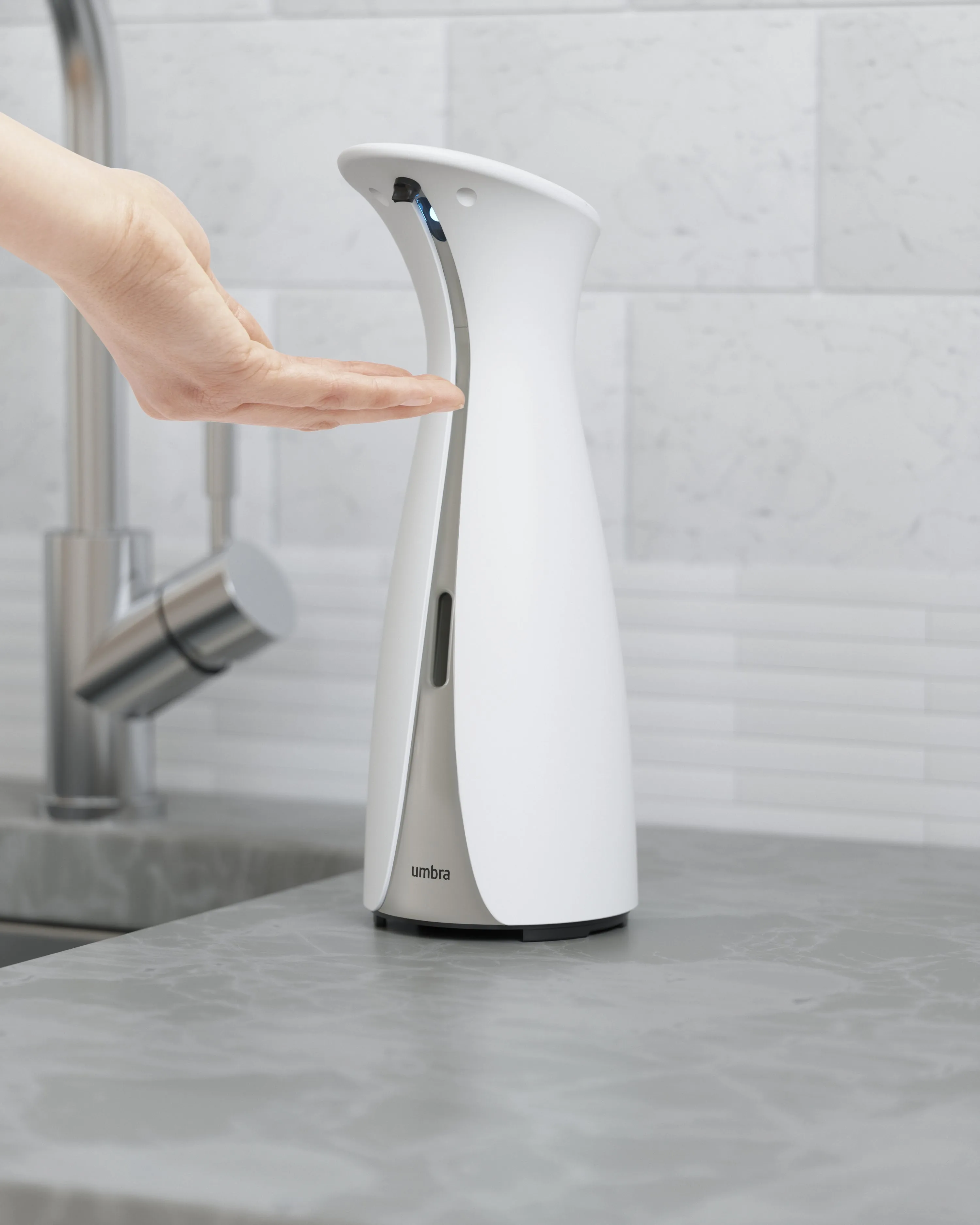 Umbra Otto Automatic Soap Dispenser and Hand Sanitizer, 250 ml