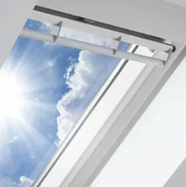VELUX GGL CK06 206930 Triple Glazed Heat Protection White Painted INTEGRA® SOLAR Window (55 x 118 cm)