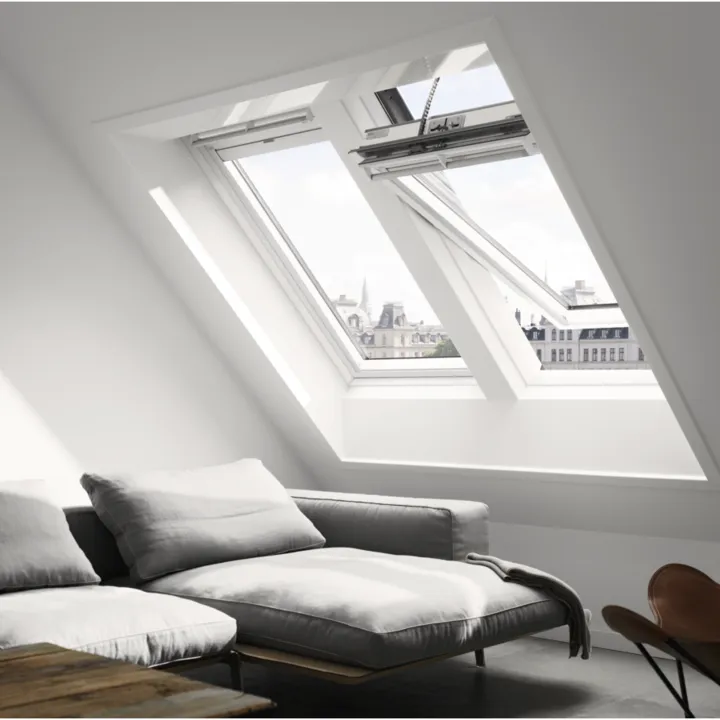 VELUX GGL UK08 206621U Triple Glazed White Painted INTEGRA® Electric Window (134 x 140 cm)