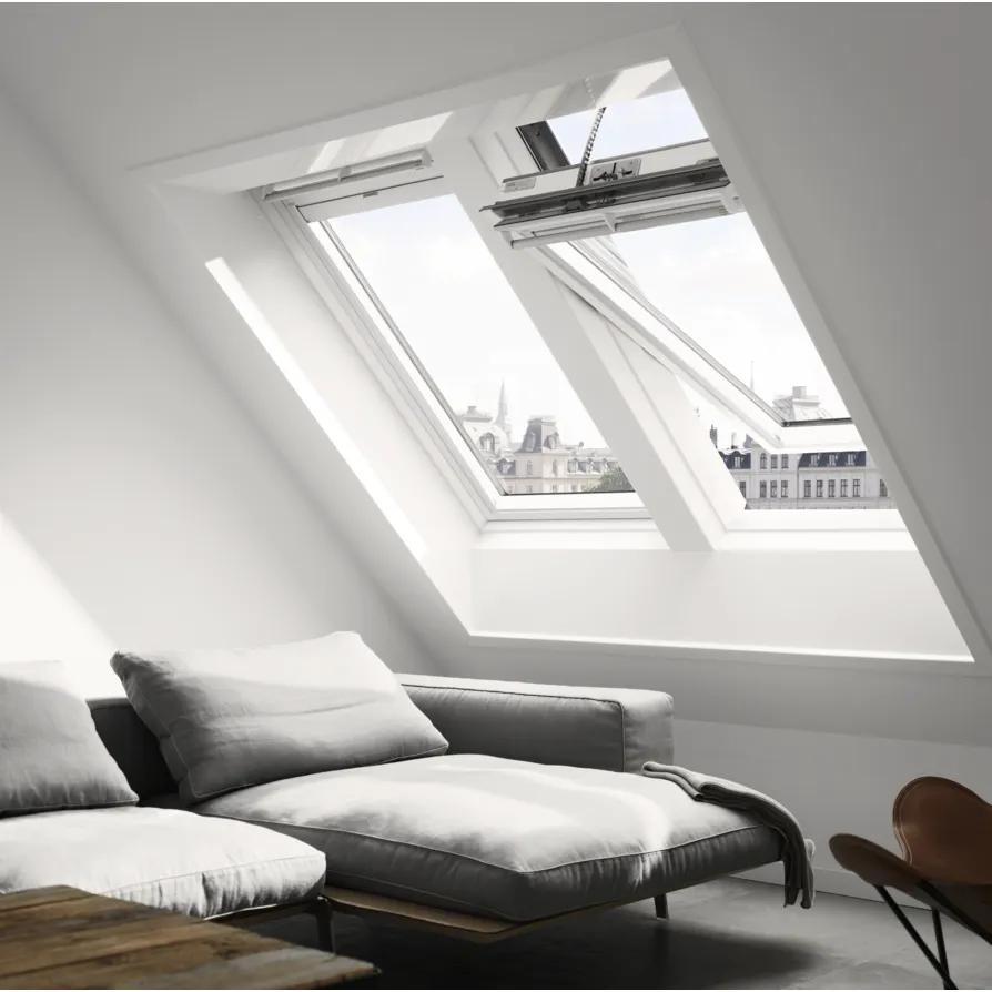 VELUX GGU UK04 007030 Maintenance Free Polyurethane INTEGRA® SOLAR Window (134 x 98 cm)